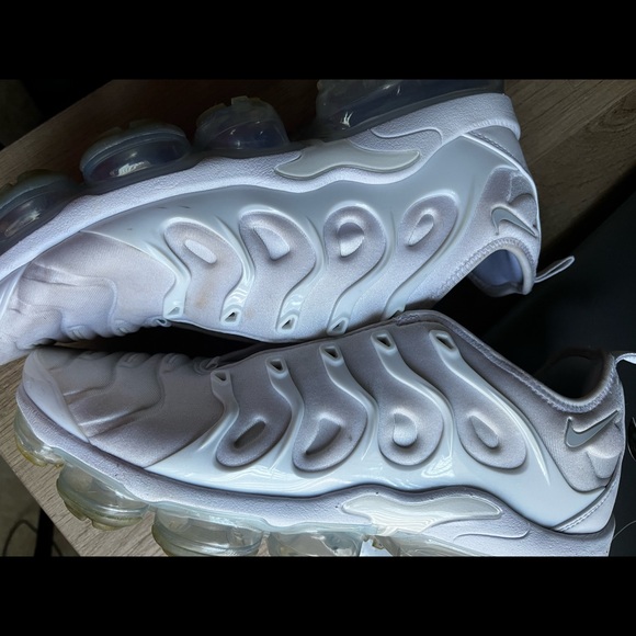 Nike Air Vapormax plus White - Picture 3 of 11
